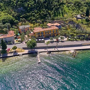 Del Garda Torri Del Benaco